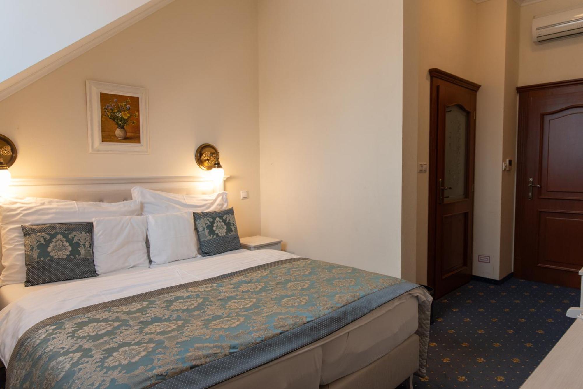 Hotel Viliam Frano Nitra Eksteriør bilde