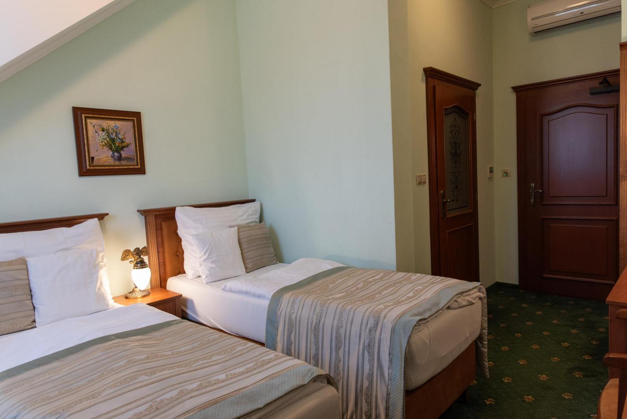 Hotel Viliam Frano Nitra Eksteriør bilde